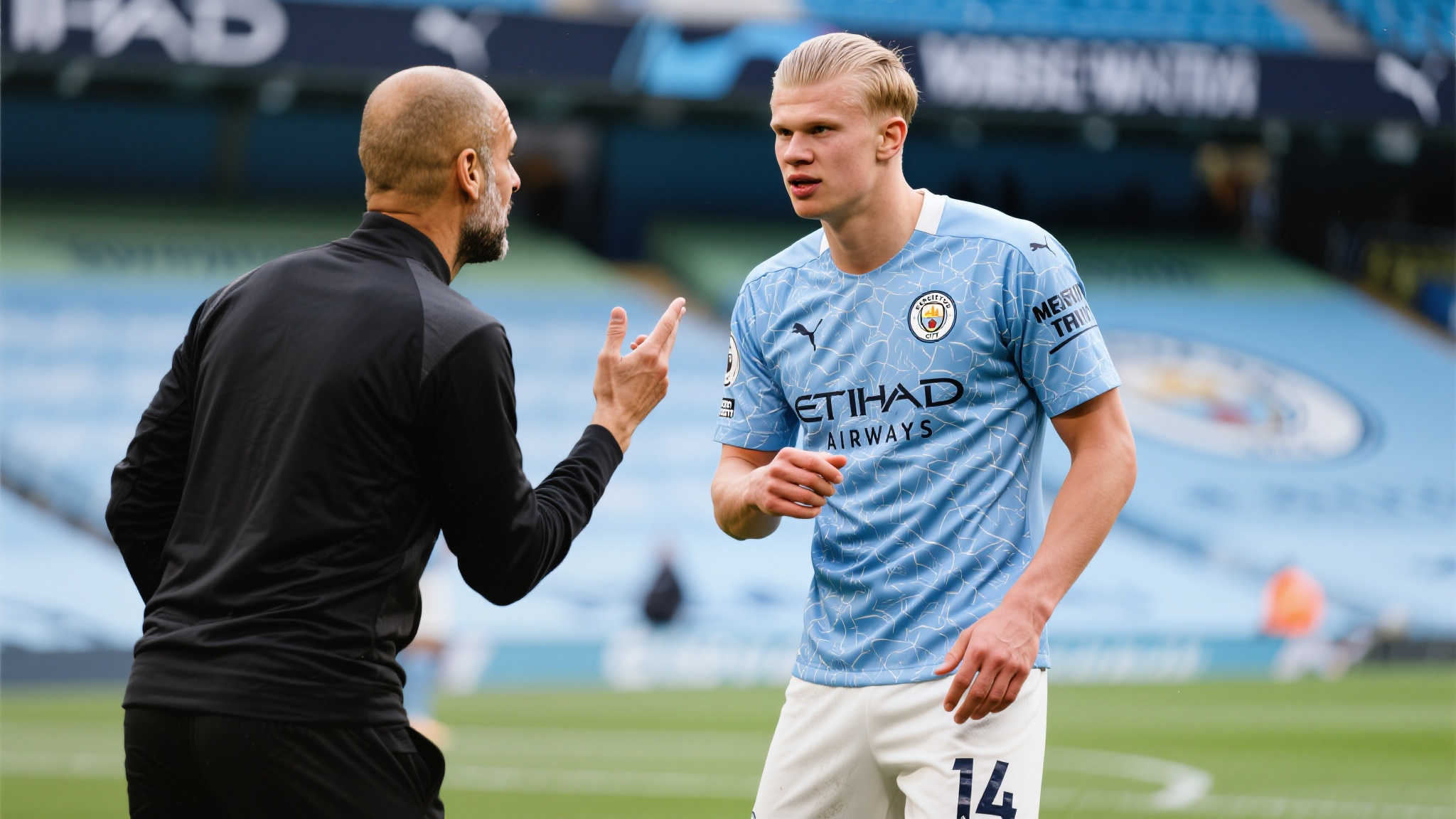 哈兰德离破门只差一尺，瓜迪奥拉场边倾力指点